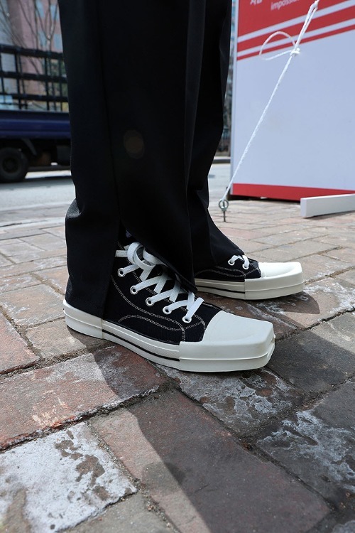 方形帆布高筒休閒鞋