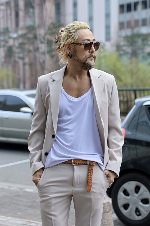 米色修身款雙扣西裝外套