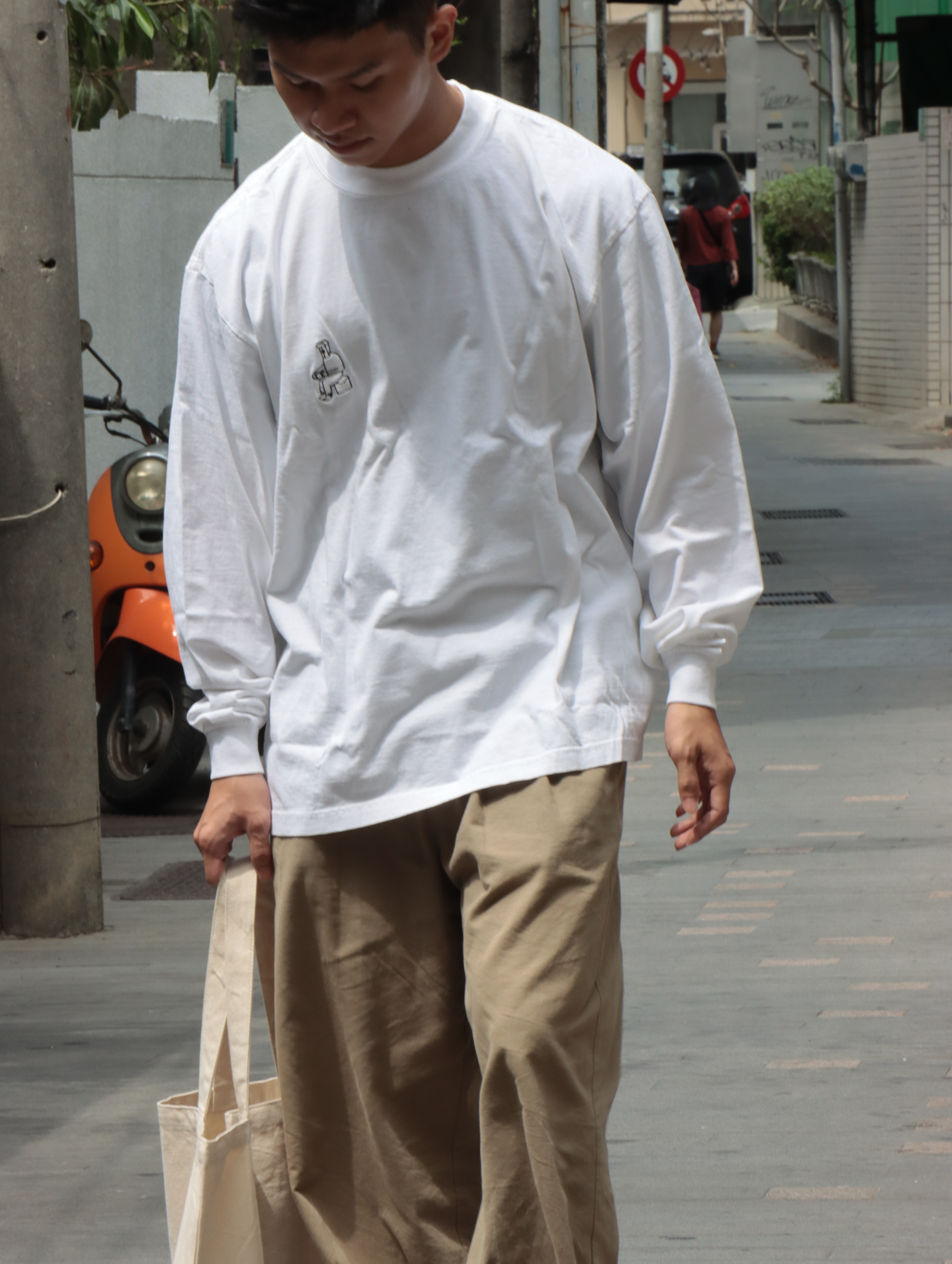 【6かく珈琲】7.5 oz 刺繡圖騰長T