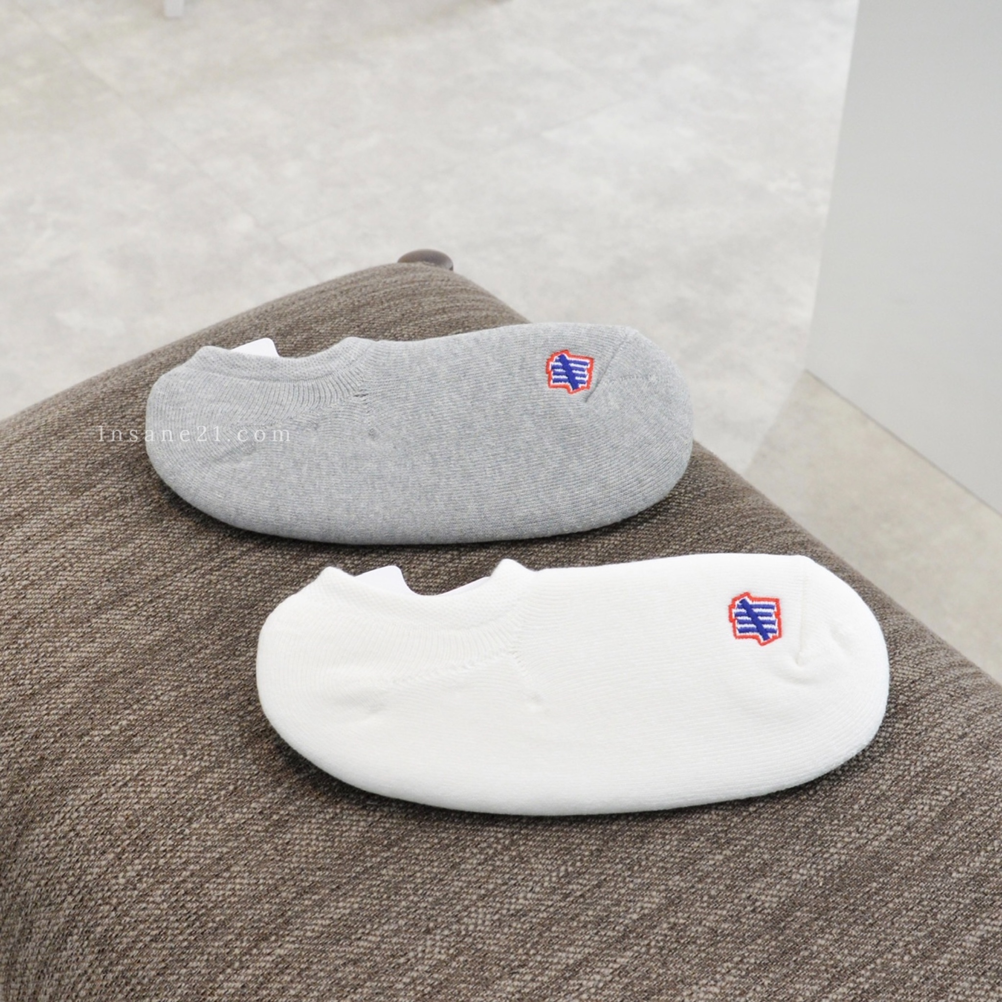 UNDEFEATED 船型襪 隱形襪 刺繡LOGO 灰 白