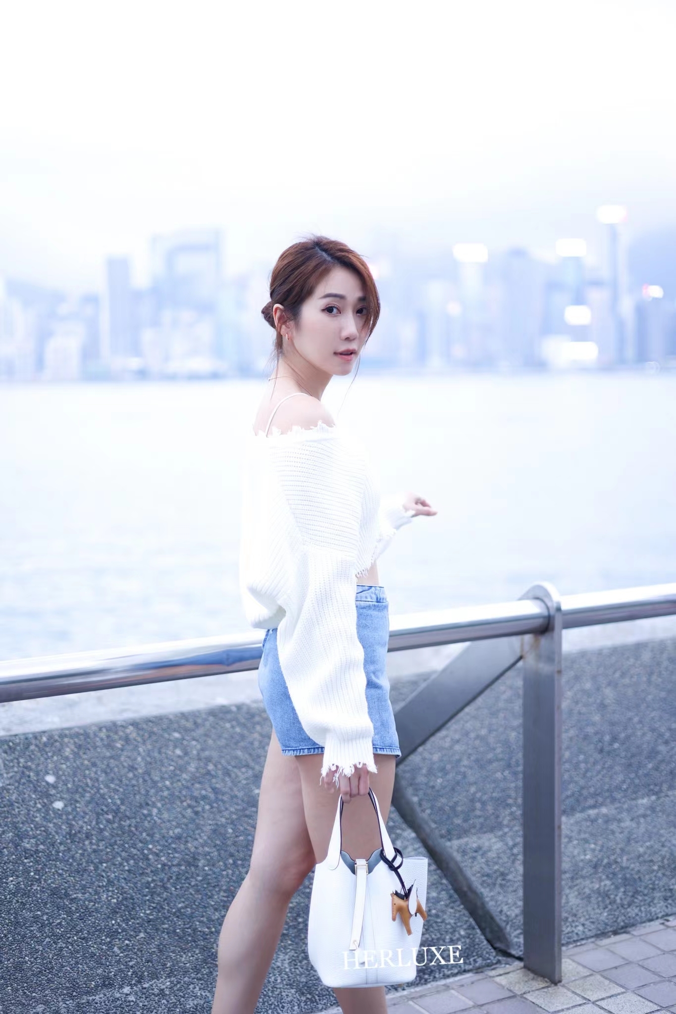 歌手 Artist 【 蔡明思 Jessica Tsoi 】Picotin 18 01 blanc cc tc B