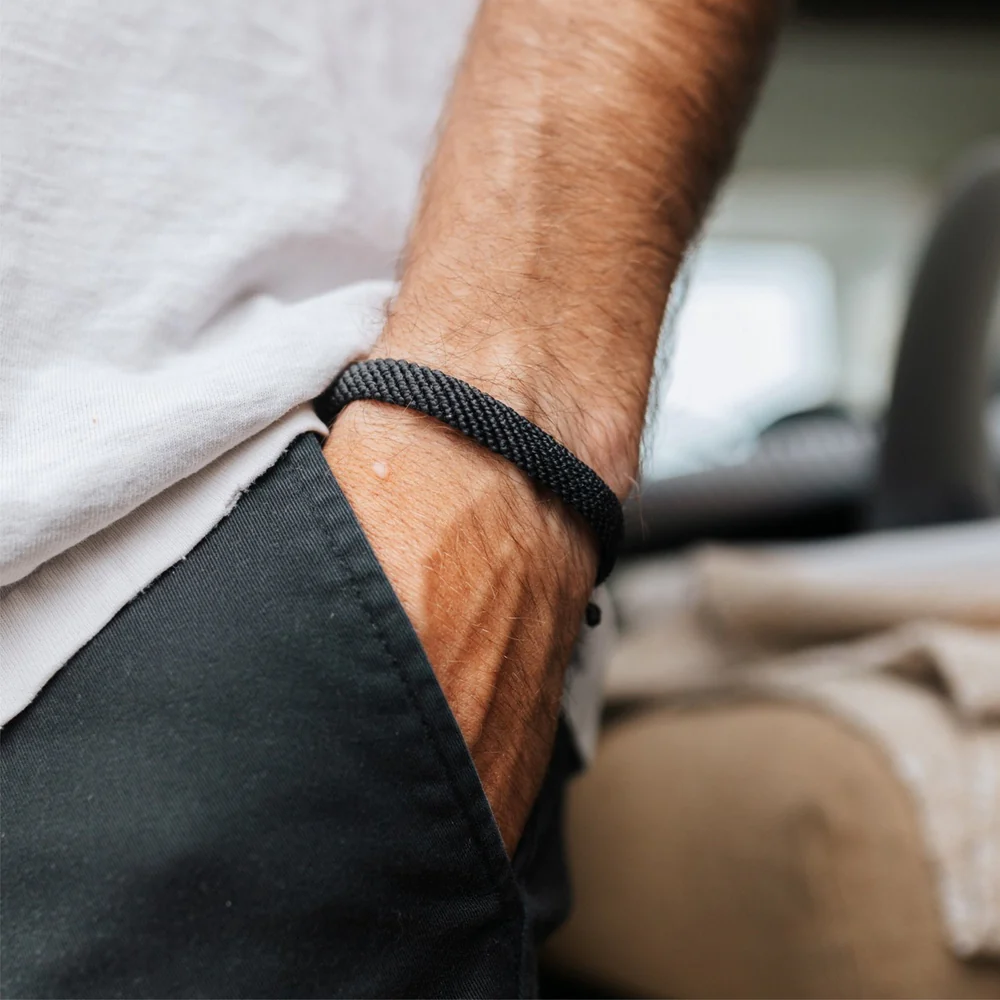 Pura Vida | 素色寬版編織手環