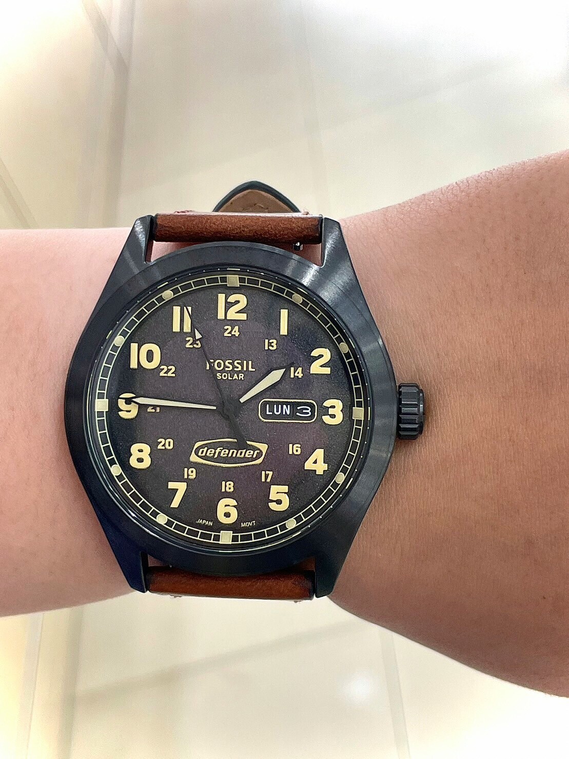 【FOSSIL】經典雅仕日曆太陽能皮革腕錶 FS5978 46mm 現代鐘錶