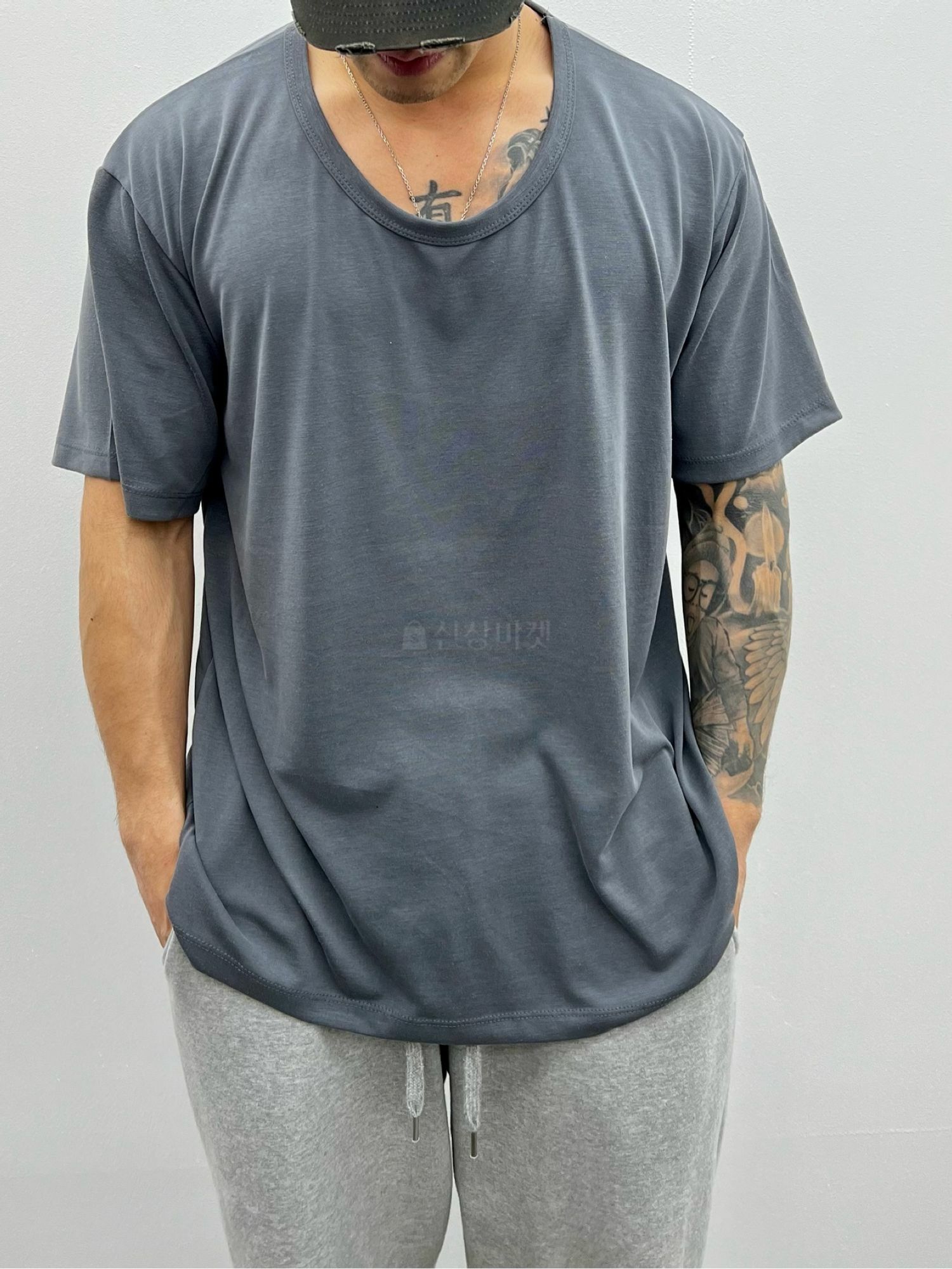 (韓國獨家特價)標籤絲光紗U領短袖T恤