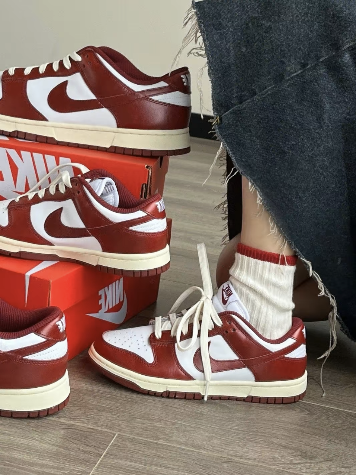 Nike Dunk Low Vintage "Team Red" 復古奶油紅