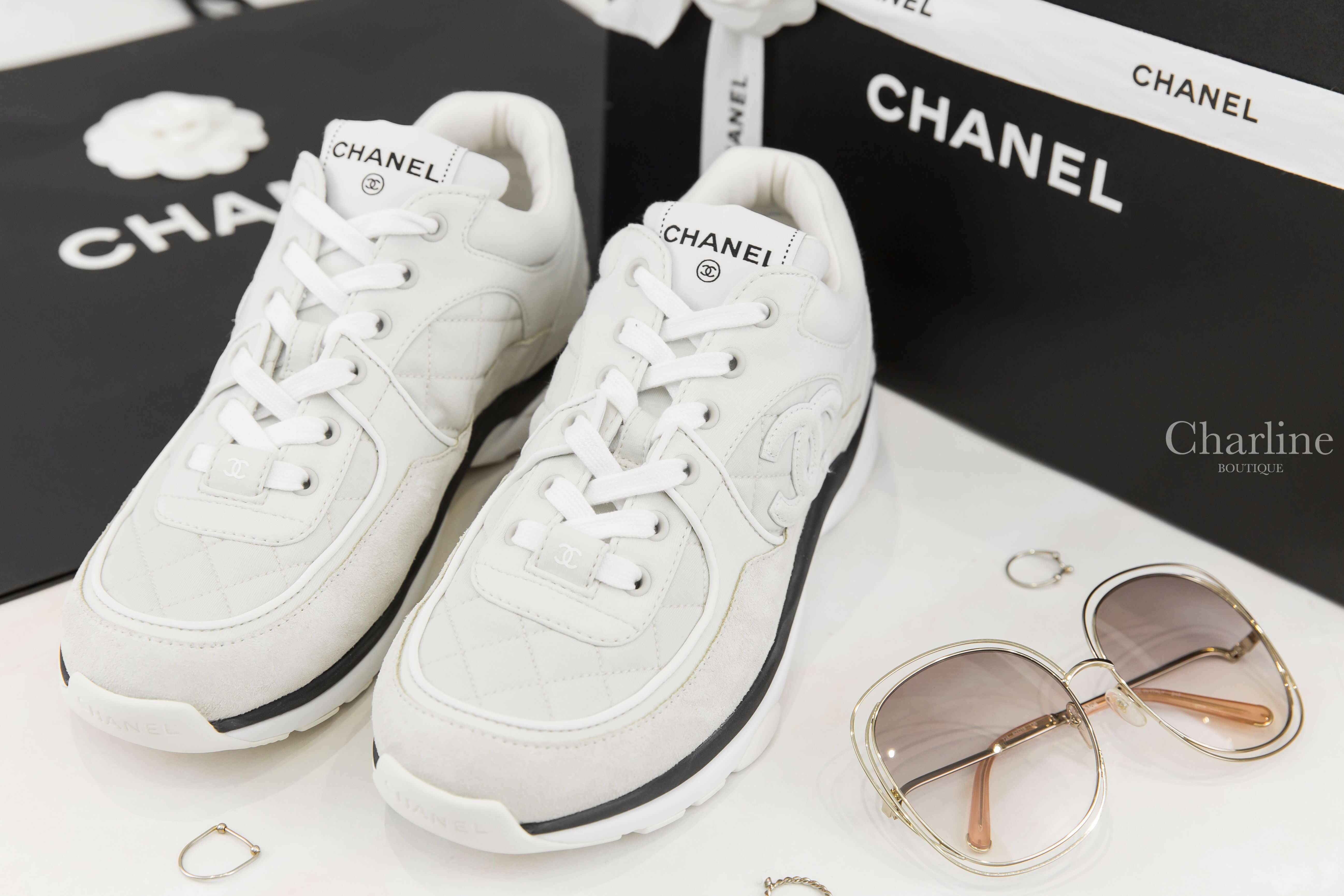 Chanel Trainers 淺灰色菱格紋布面拼麂皮CC小牛皮運動鞋-Charline Boutique 精品代購