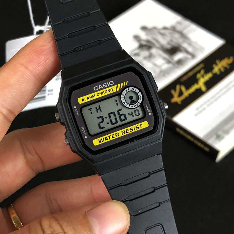 Casio F-94WA-9 中裝 黑色 方形復古跳字錶