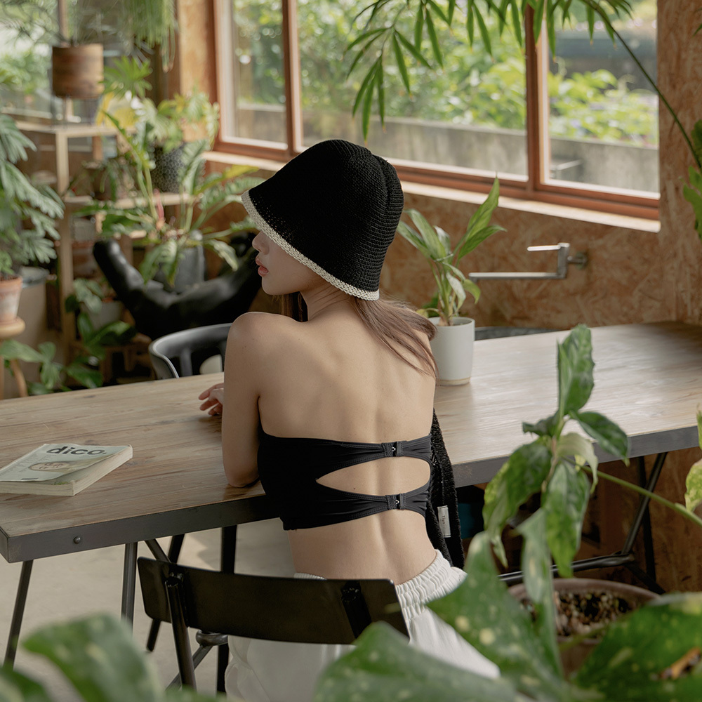 Simple plain design with Strapless Bra three colors【01041744】in stock+pre-order