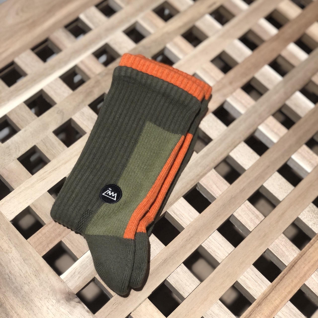 Faam Wlayer 中高筒運動休閒襪