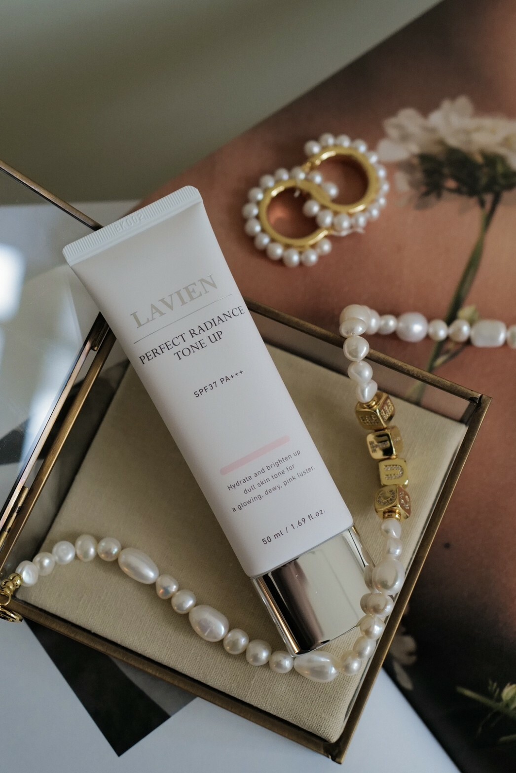 #LAVIEN奢華粉光素顏霜50ml