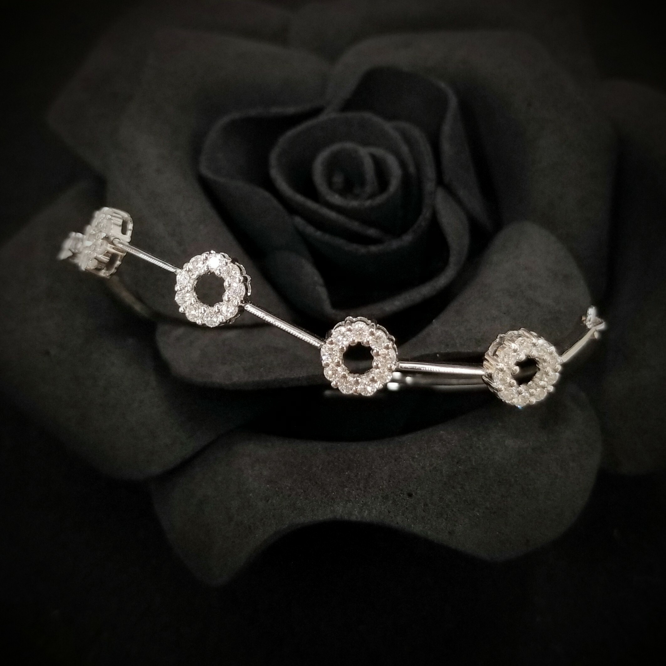 全新18K白金62份鑽石鍊鈪