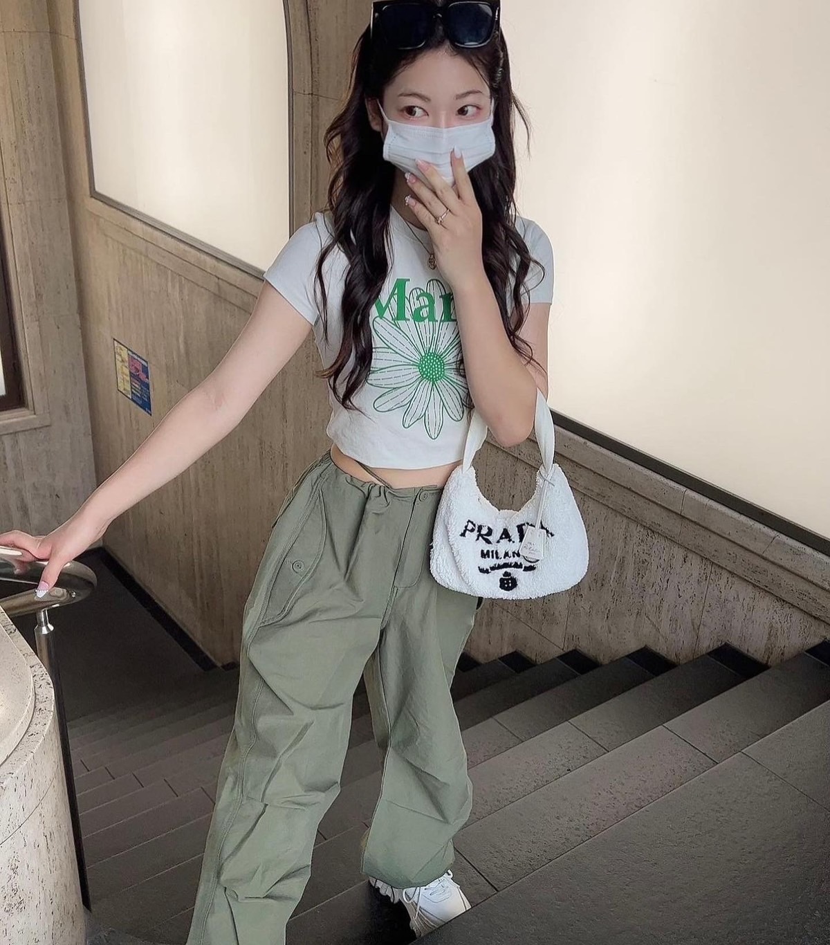 <預購> MARDI MERCREDI 短版小雛菊短T