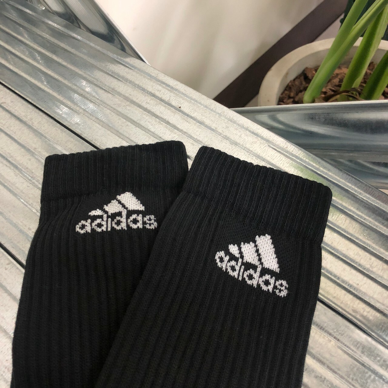 Adidas Logo長襪 AA2301