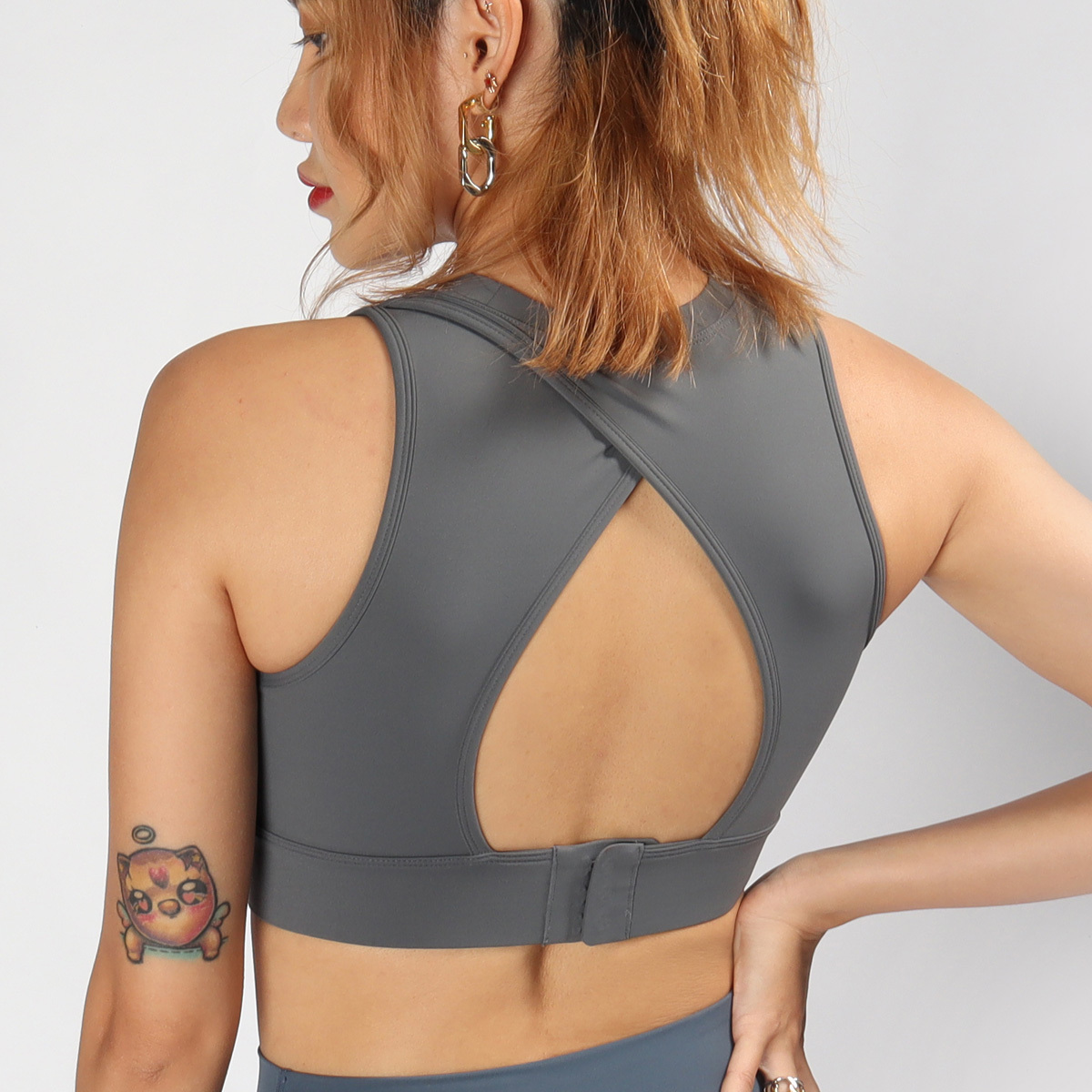 萊卡中強度交疊開孔美背瑜珈/運動/機能內衣【半固定罩杯】