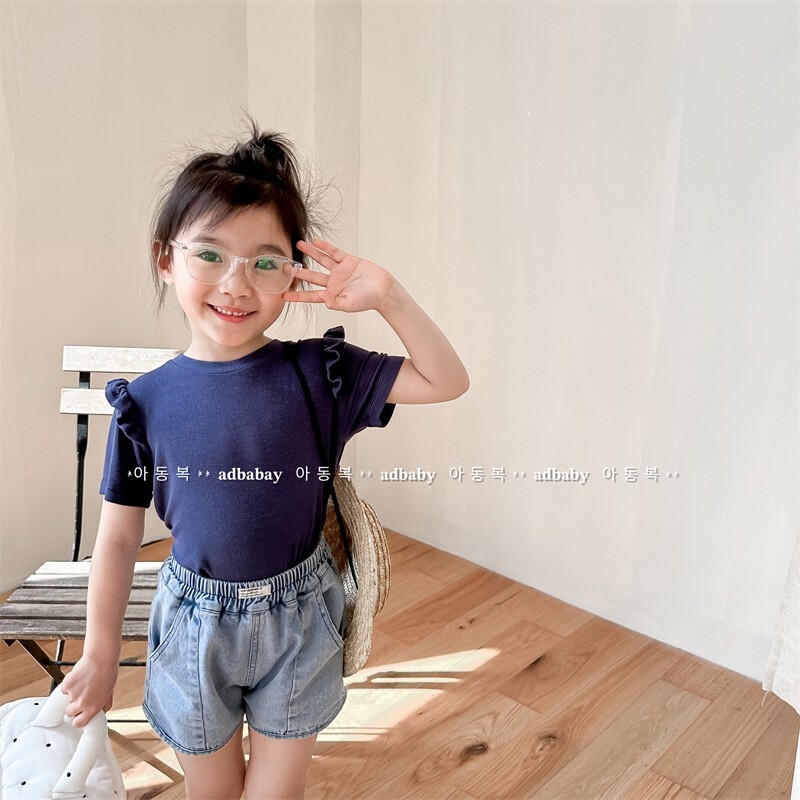 夏日木耳邊輕鬆日常穿搭💙🤍