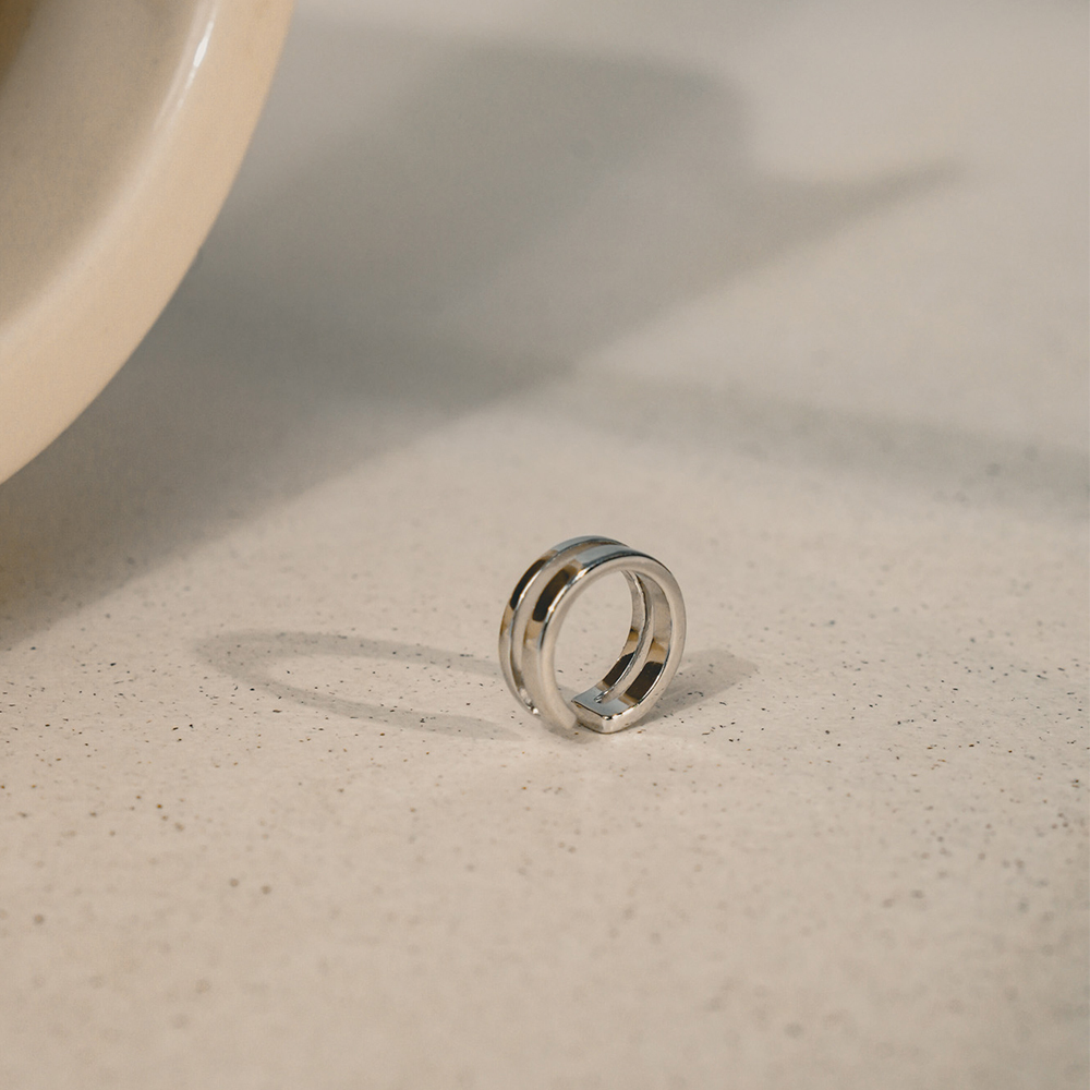 E173 匿名者 | 925純銀耳骨夾