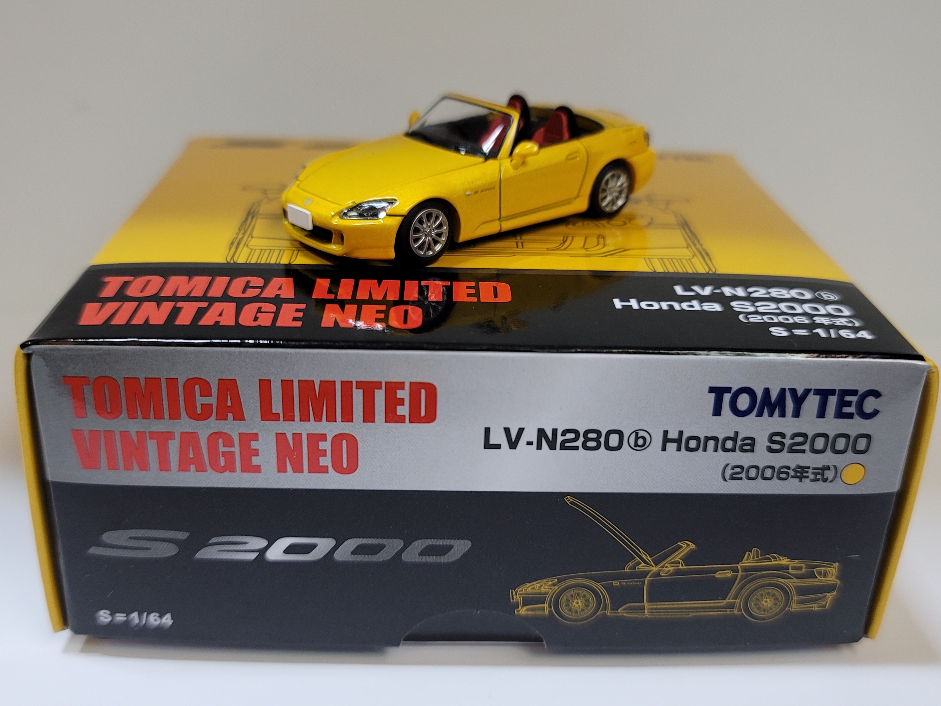 Tomytec 1/64 LV-N280b Honda S2000 2006 (yellow)