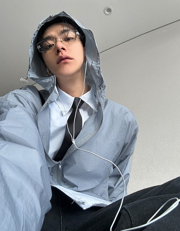 連帽S磚色防風衣外套