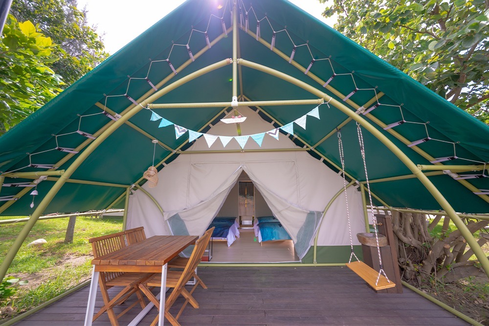 露營區帳篷外觀：三小床
