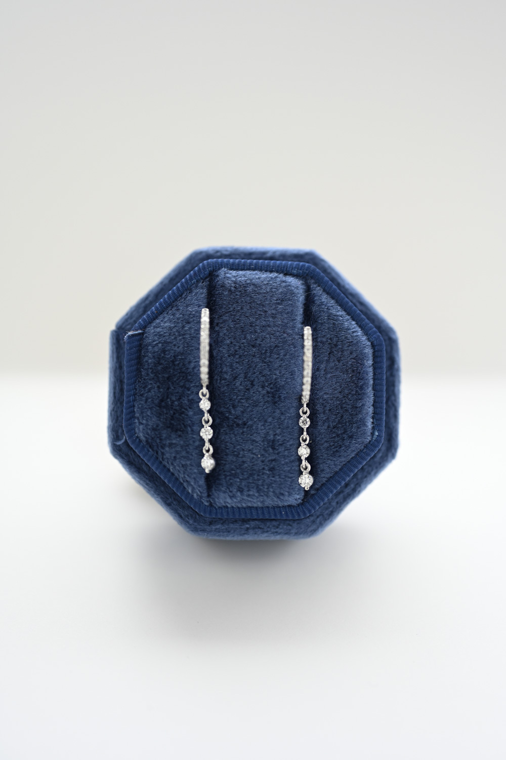 18K Vida Diamond Earring Hoop