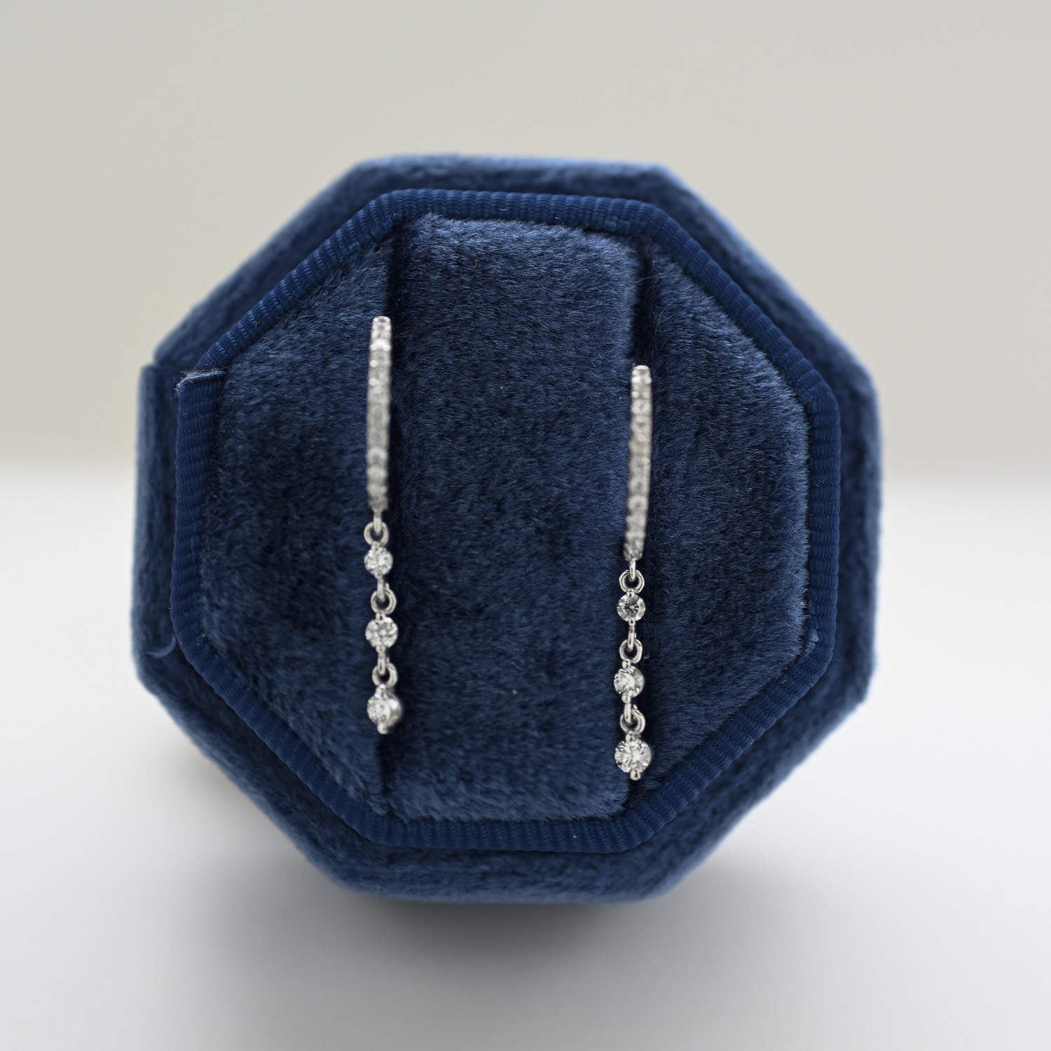 18K Vida Diamond Earring Hoop