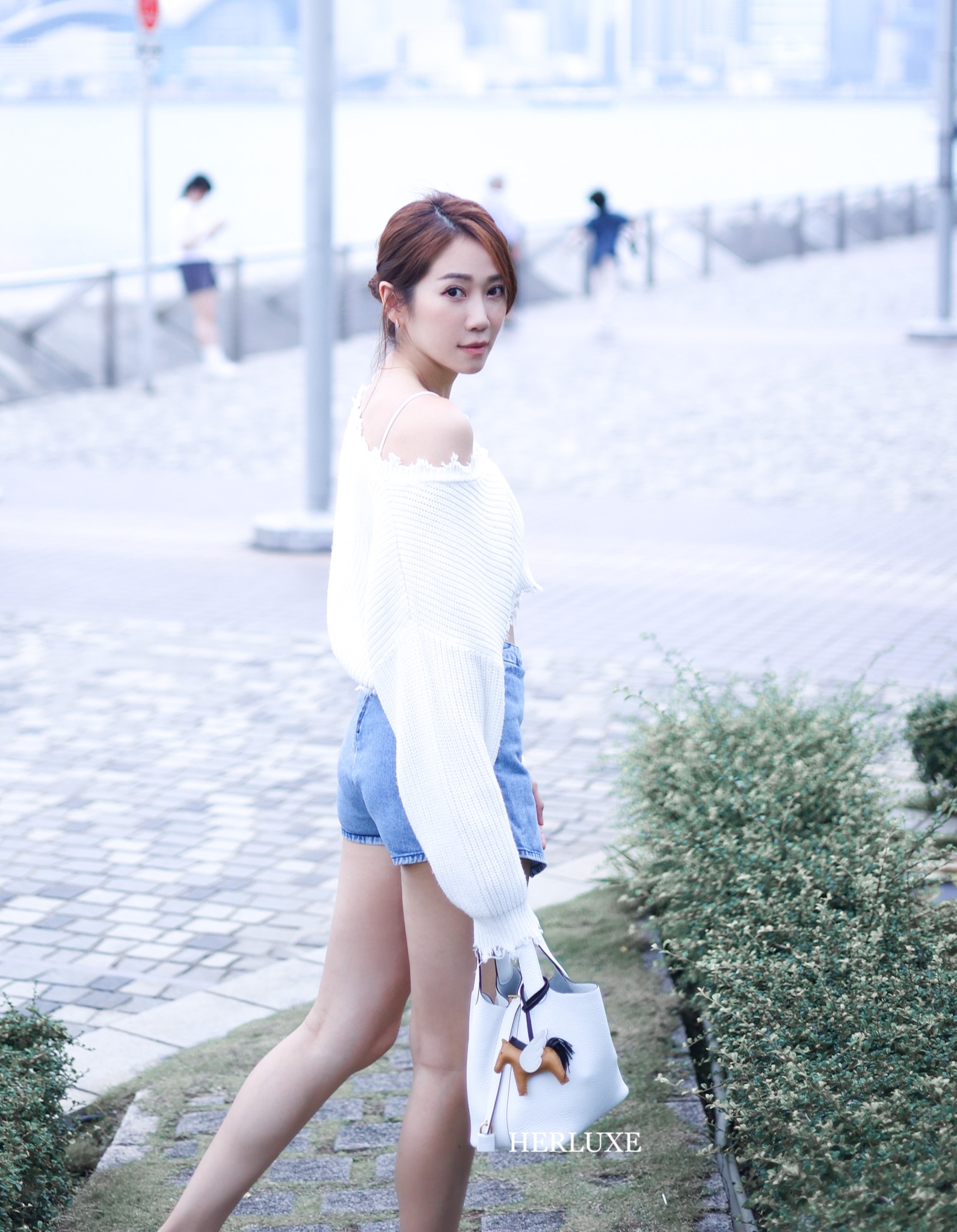 歌手 Artist 【 蔡明思 Jessica Tsoi 】Picotin 18 01 blanc cc tc B