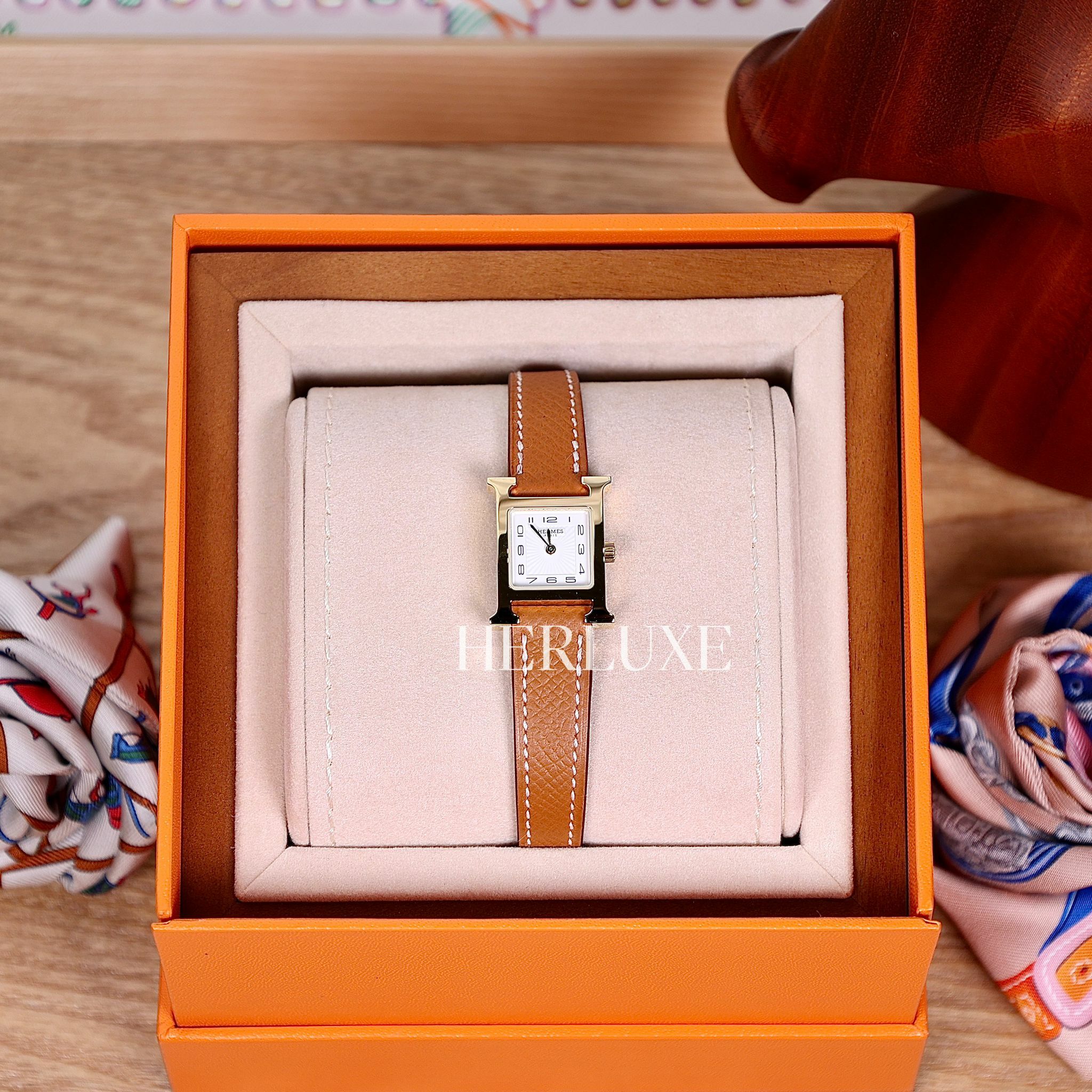 Heure H 21mm 37 gold cc epsom