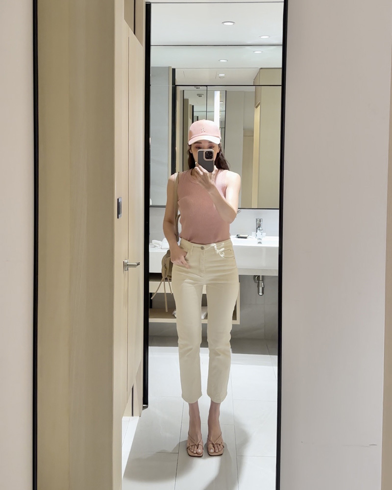 LINALINA俐落美型百搭刷色彈力小直筒牛仔褲-奶油米白S-L