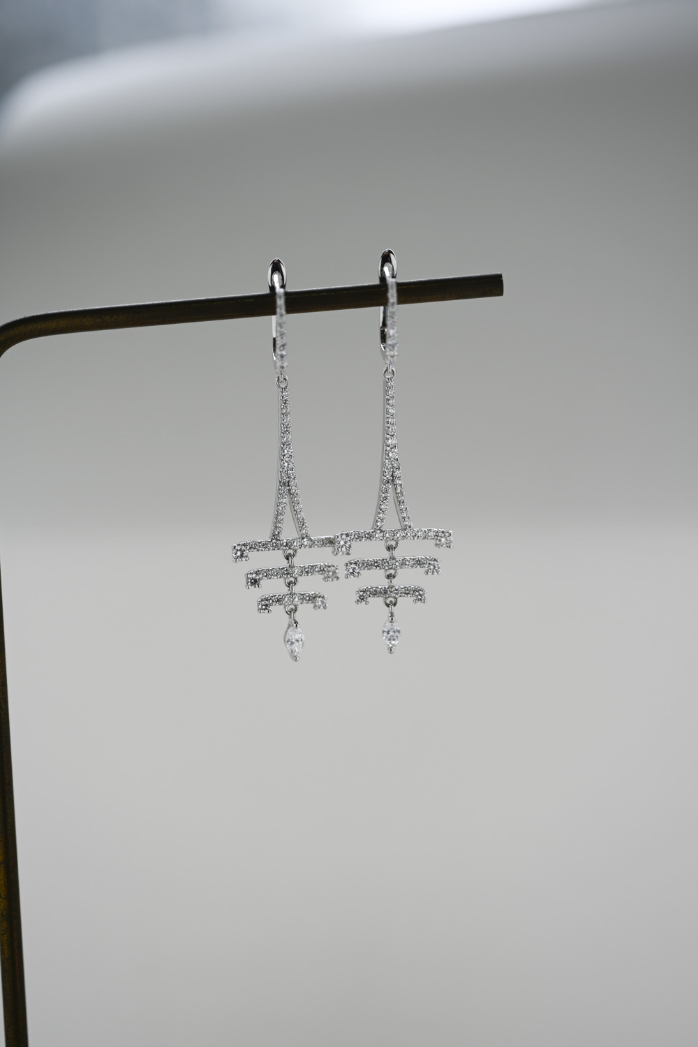 18K Eiffel Diamond Long Earring