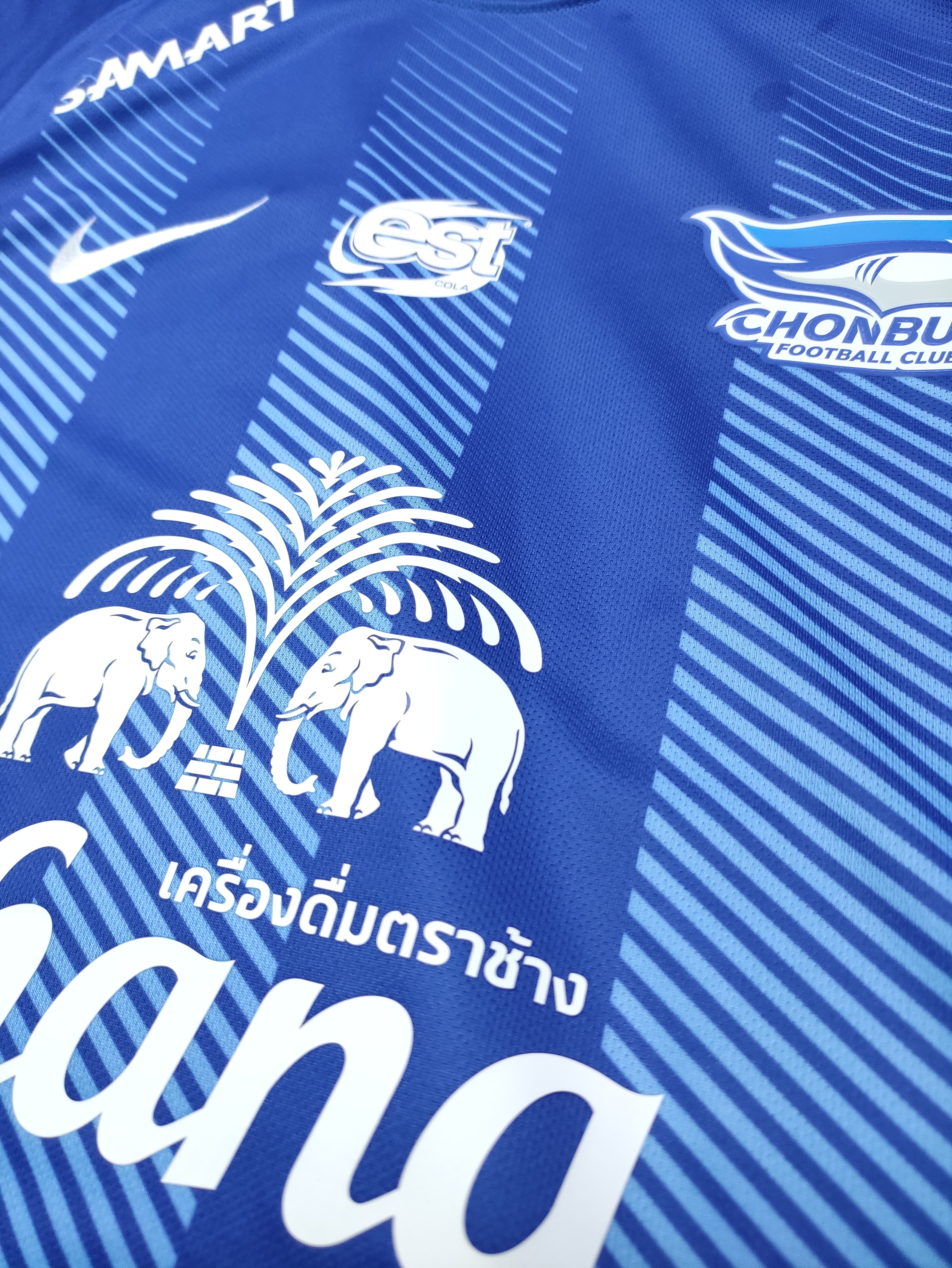 2018春武里主場球迷版球衣