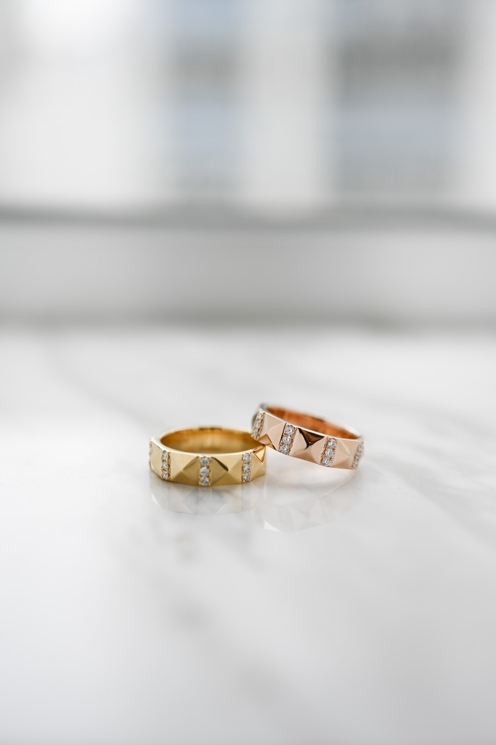 18K Clavos Diamond Ring