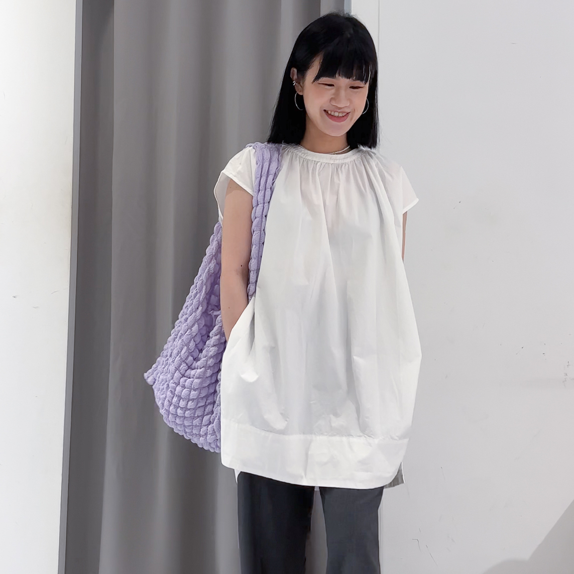 領抓摺挺料卡其小遮袖衫(白)