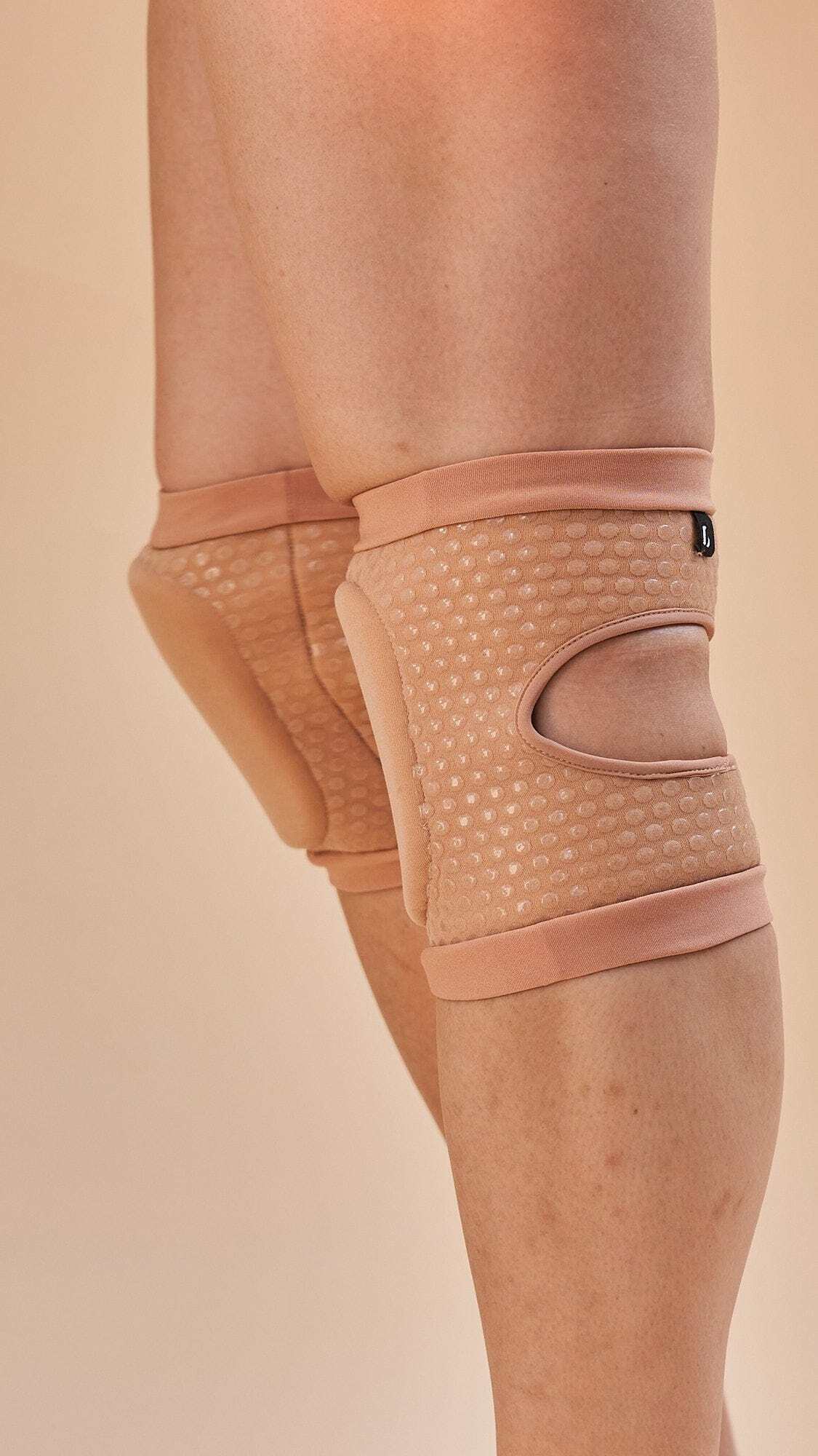 Sticky Slim Look Knee Pad