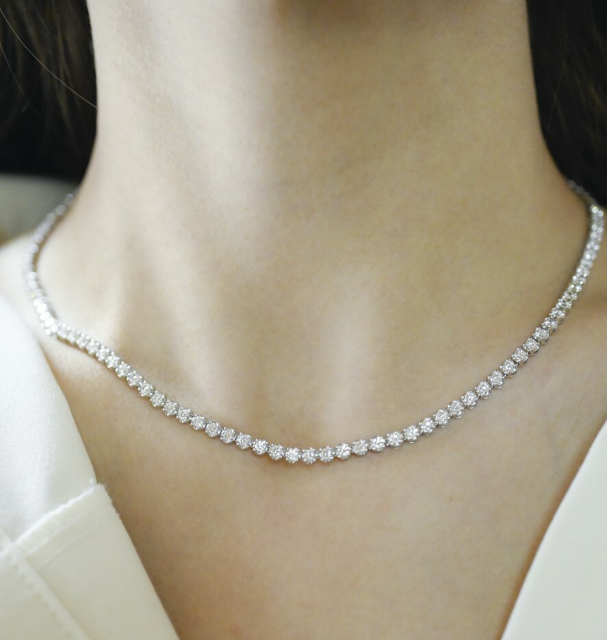 18K 0.07ct each Tennis Diamond Necklace