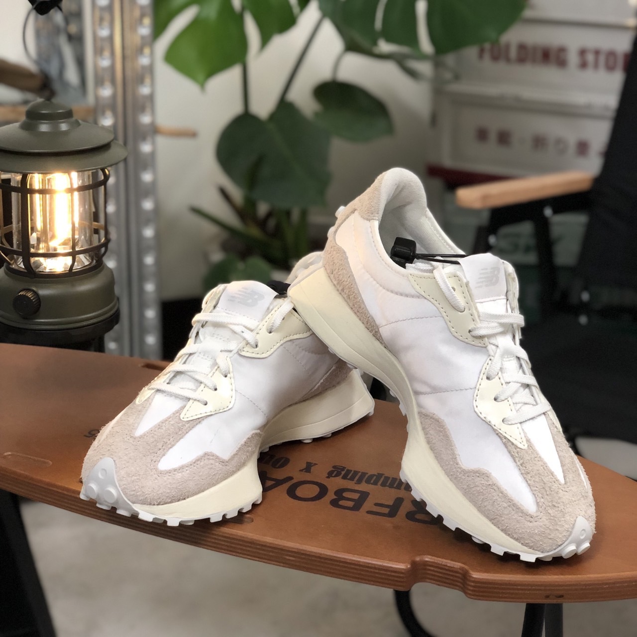 New Balance 327系列 奶油 白絲綢 WS327SFD