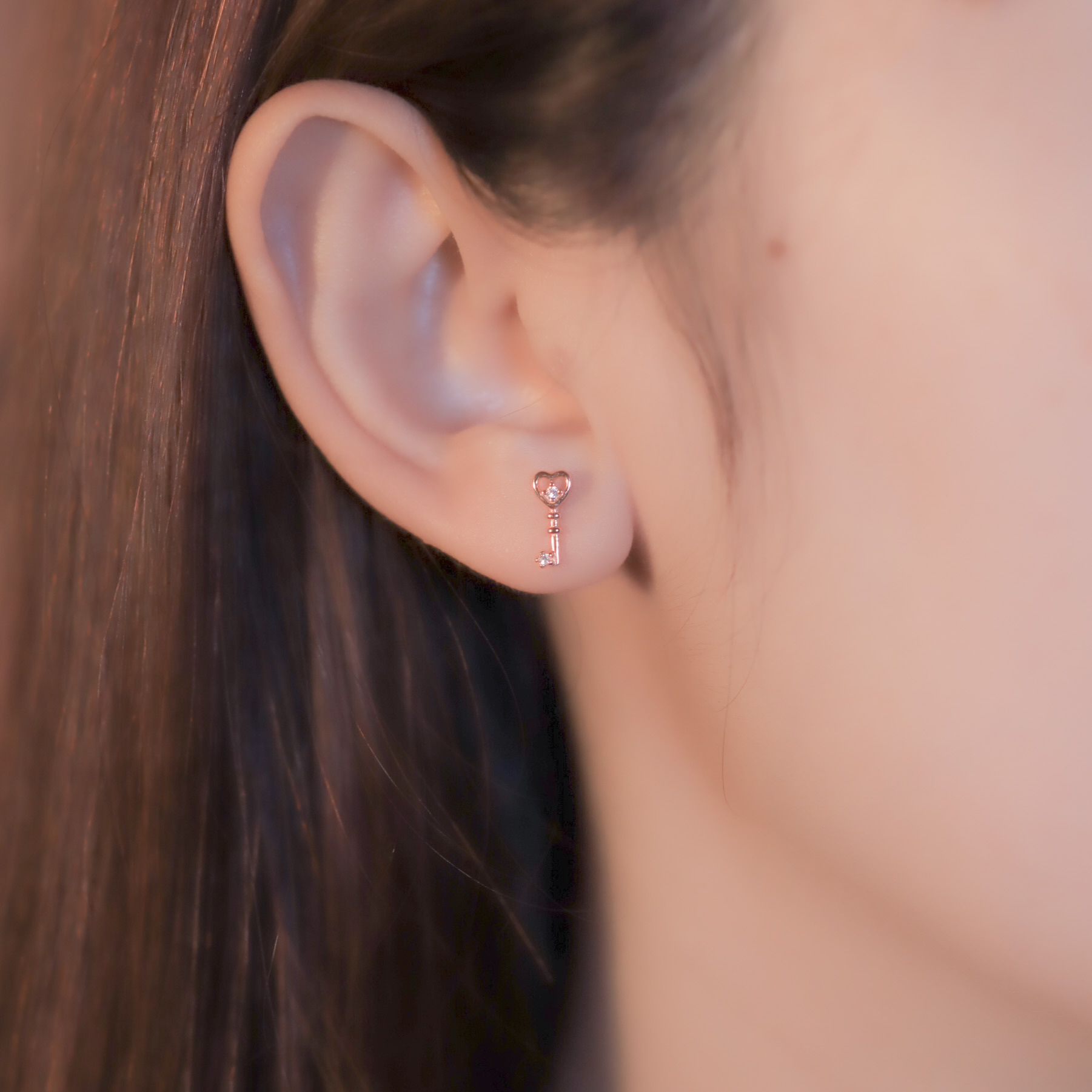 | 925 Silver・ White Gold・Rose Gold | Key Of Heart Earrings（Silver / Rose Gold） | EA0648 |