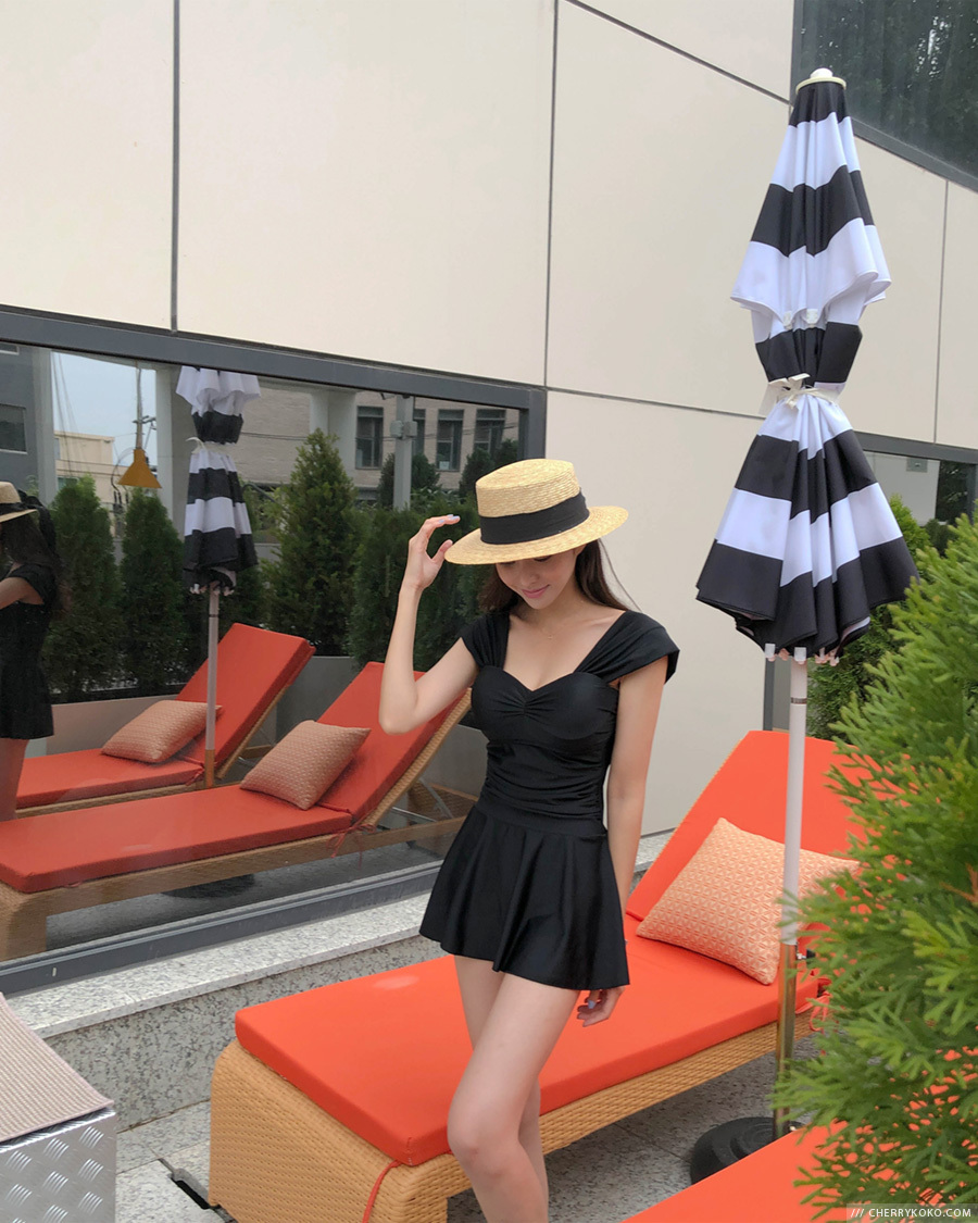 韓國Cherrykoko授權 韓系氣質感胸前抓皺連身裙泳裝