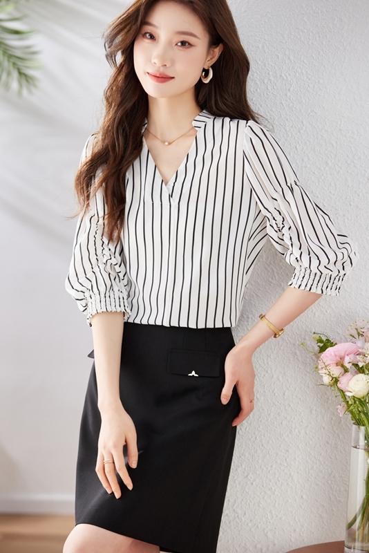 黑條M【零碼出清不退換】細條紋五分袖雪紡上衣