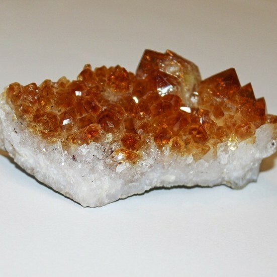 紫水晶加熱過頭烤焦了的黃水晶