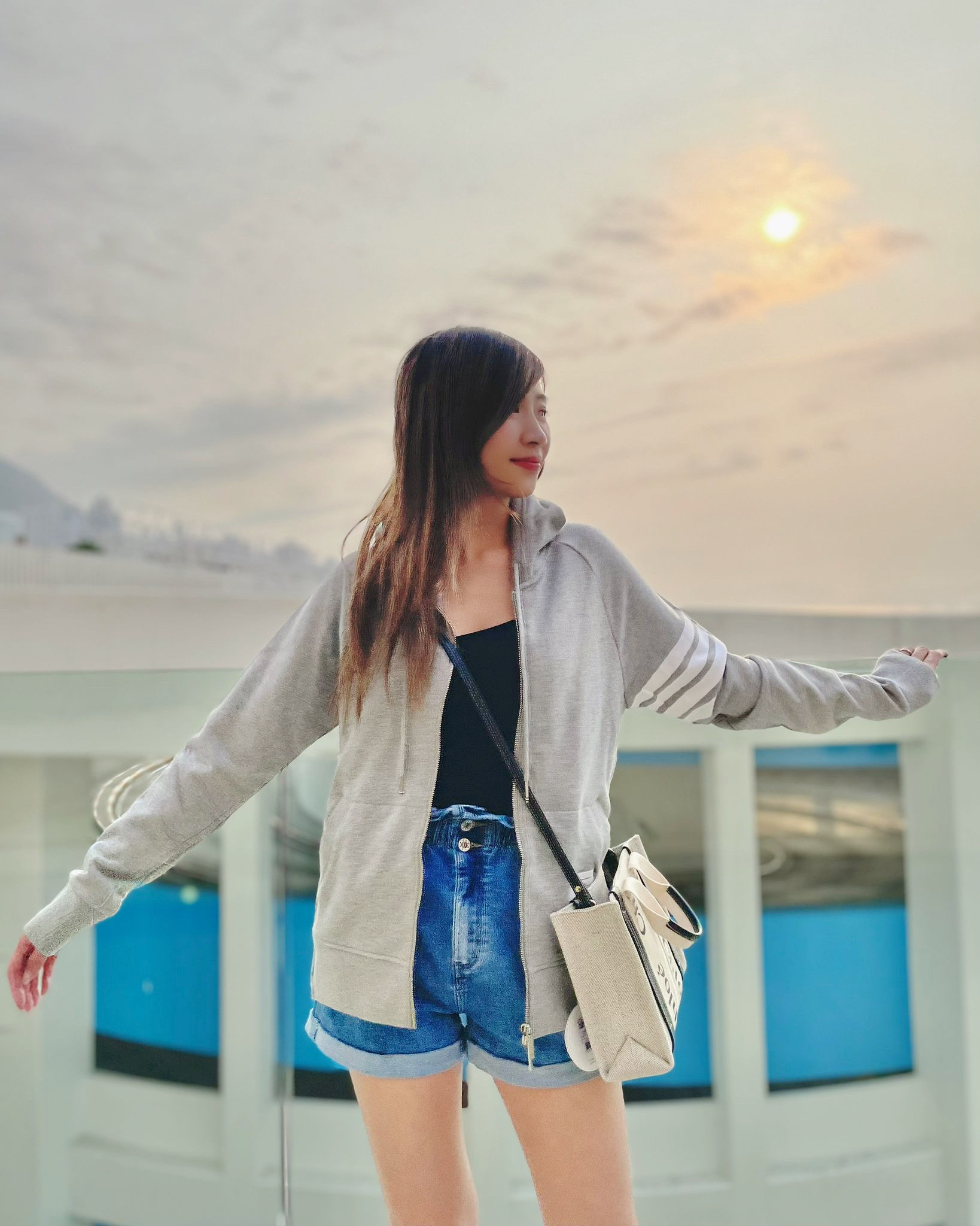 Thom Browne 灰色有帽白四間衛衣外套-t