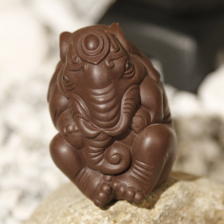 【中號坐像】--