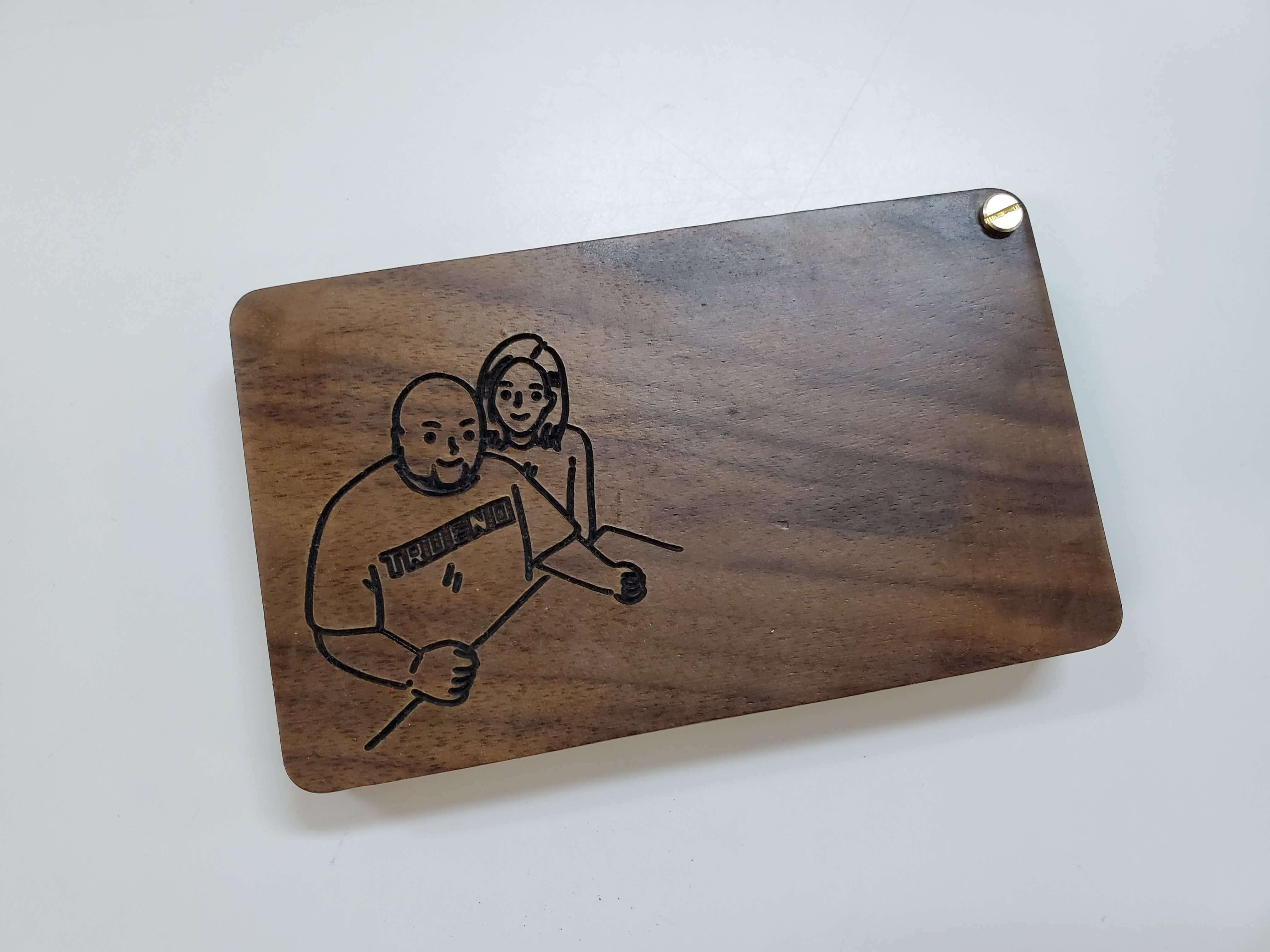 胡桃木卡片盒 (訂製款簡筆似顏繪)