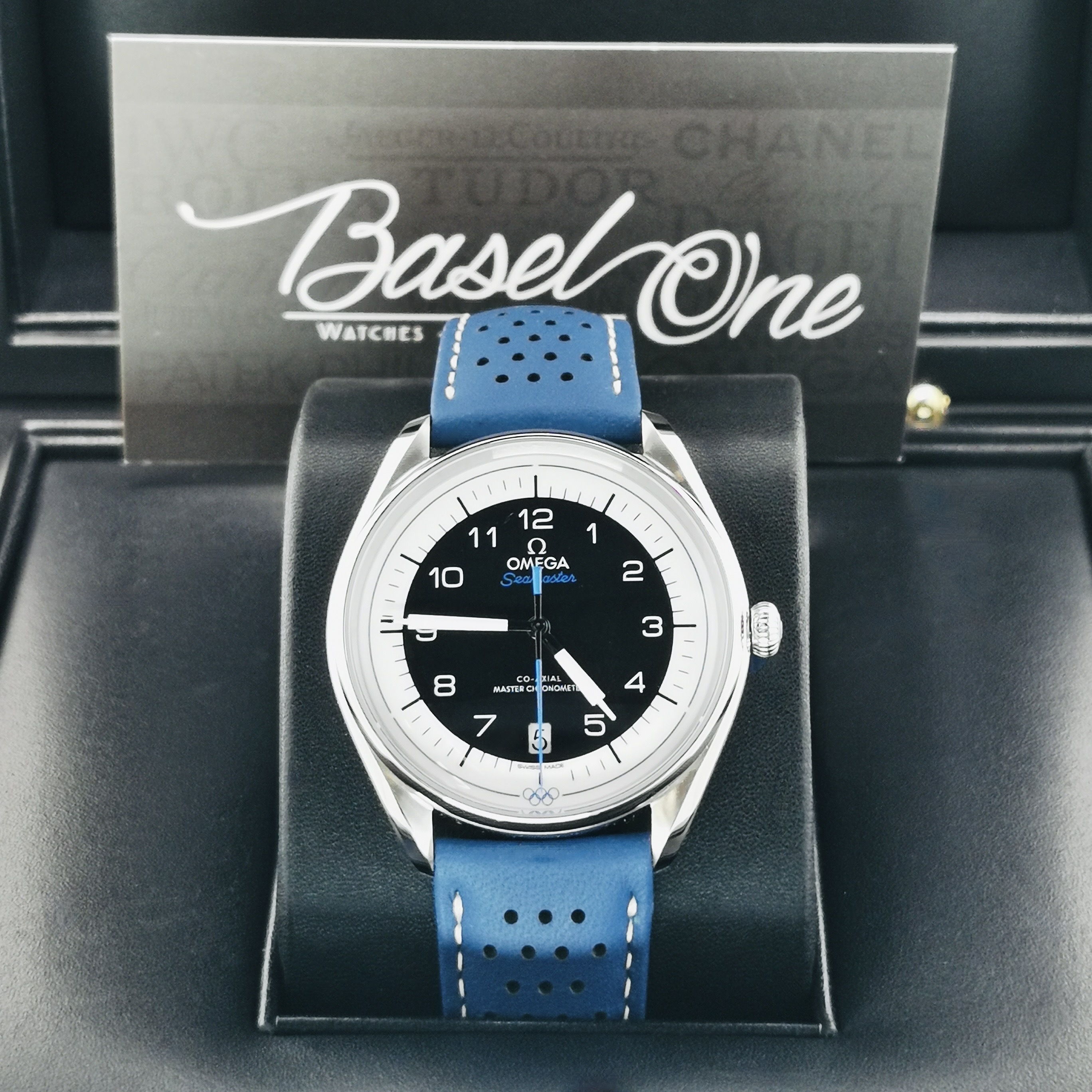 Discontinued OMEGA SEAMASTER 522.32.40.20.01.001  52232402001001 OLYMPIC OFFICIAL TIMEKEEPER BLACK DIAL BLUE HAND CO‑AXIAL MASTER CHRONOMETER 39 MM - LIMITED 2032 PCS