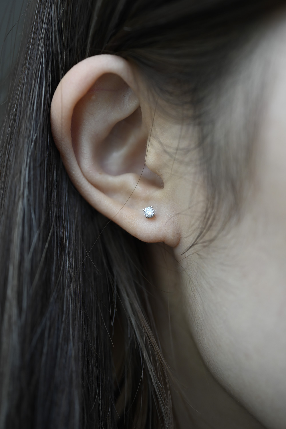 18K Solitaire 0.20ct a pair Diamond Earring