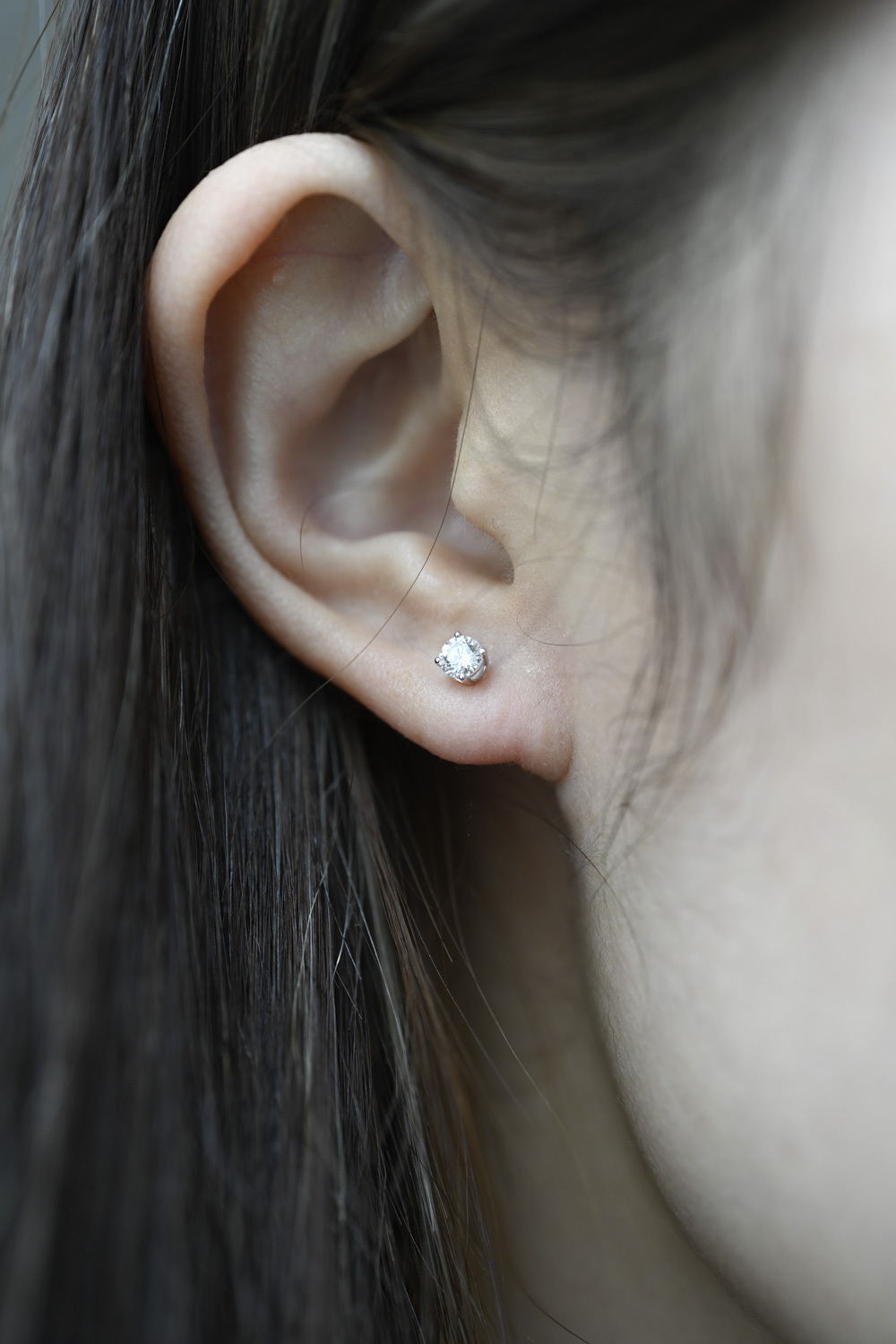 18K Solitaire 0.40ct a pair Diamond Earring