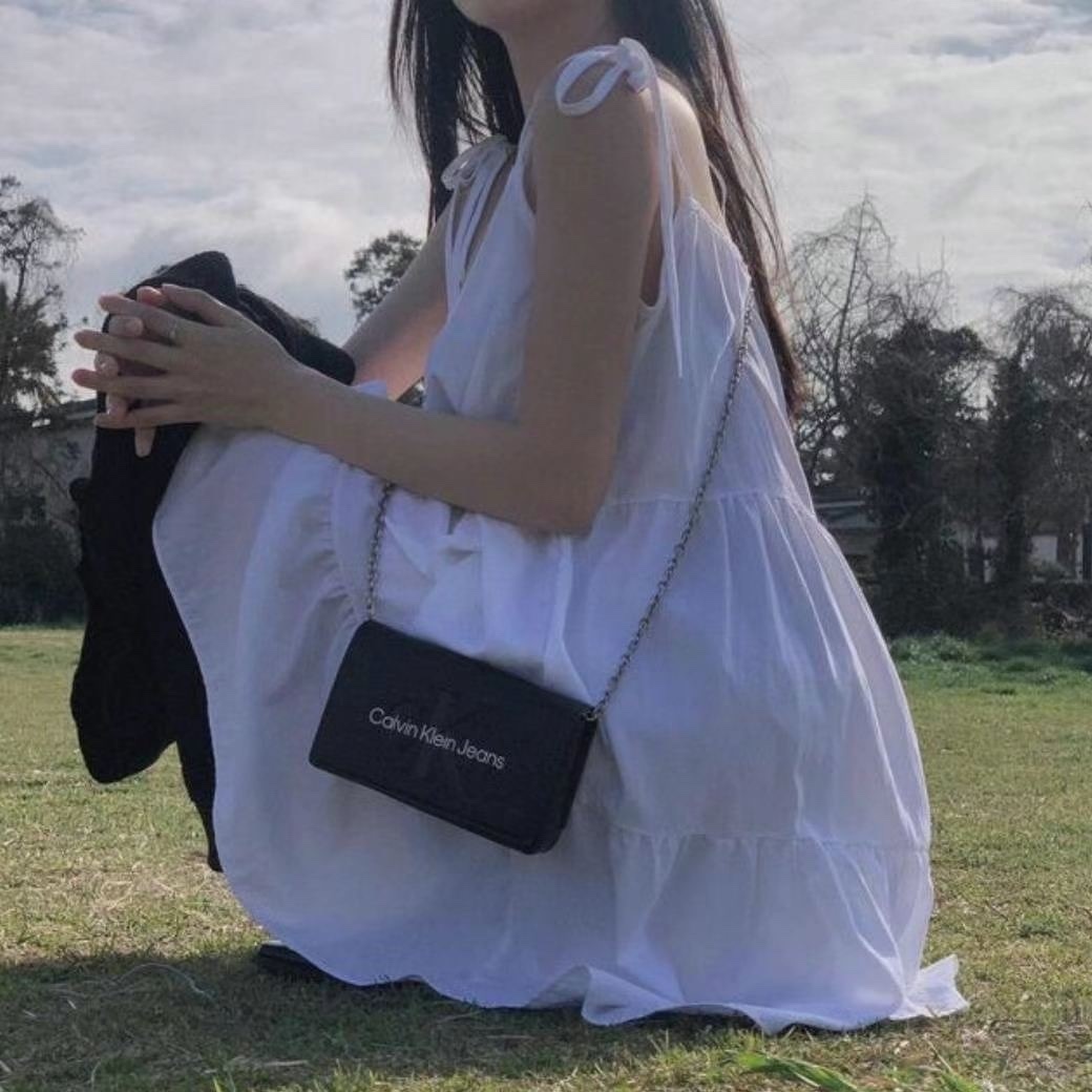 KR 蝴蝶結吊帶連身蛋糕裙 3 COLORS