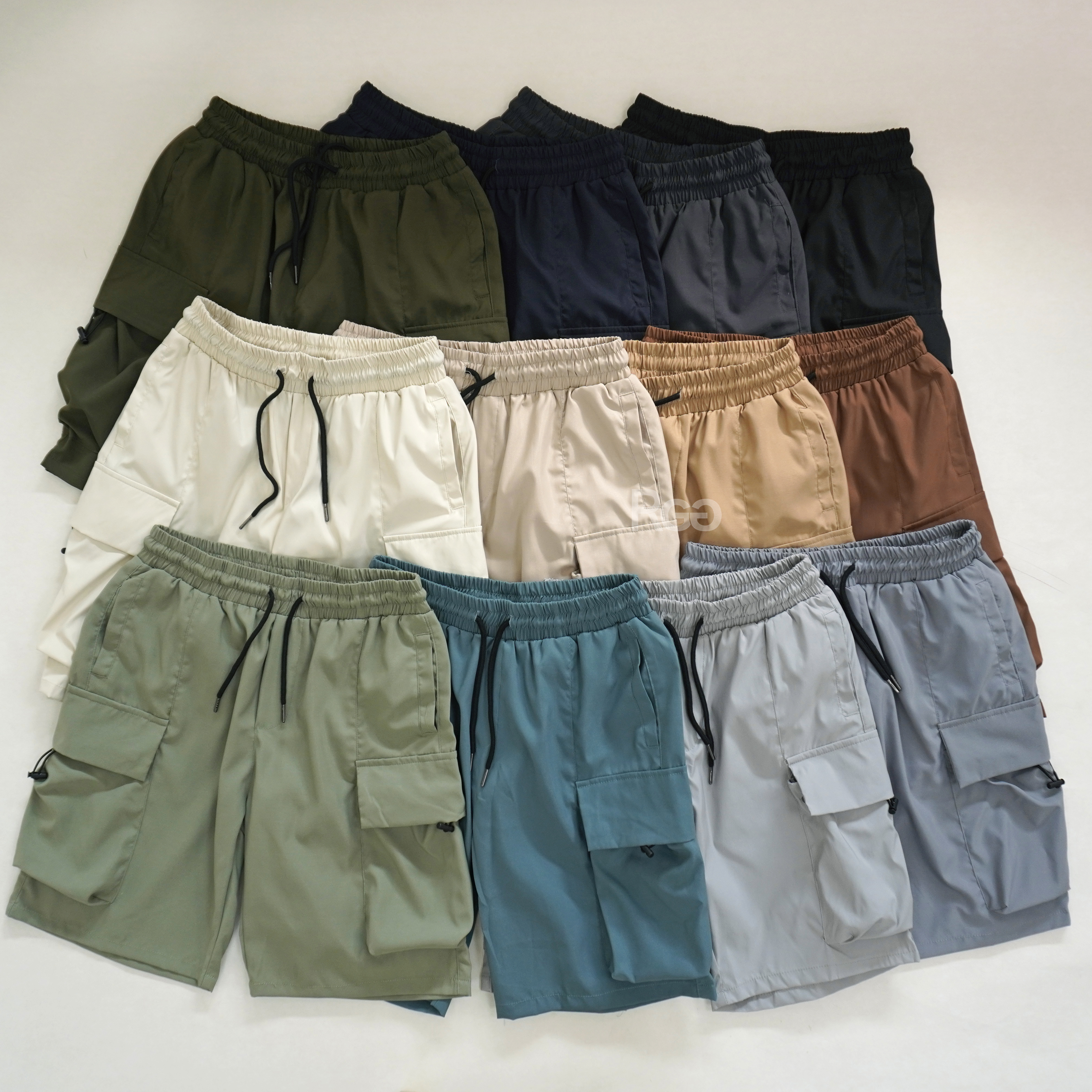 #1605 側邊抽繩大口袋工裝短褲