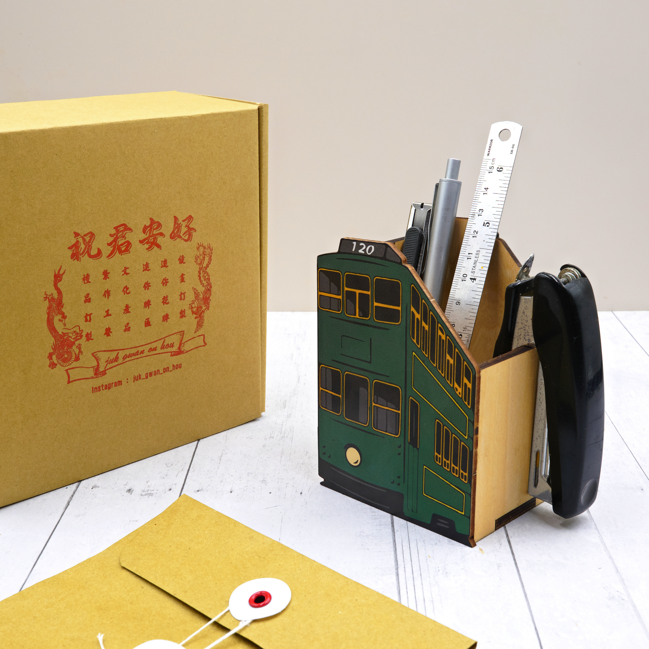 祝君安好 電車筆筒| 香港特色系列🇭🇰| 經典造型色彩| 適合放置各種文具| 送禮自用| 香港設計 香港製造