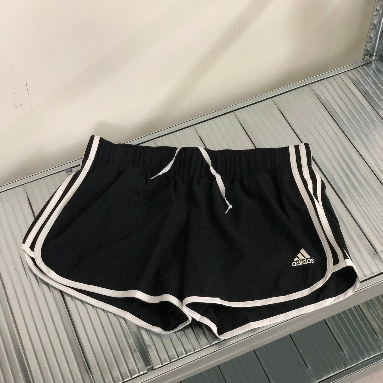 Adidas 女版 白標 三線 運動短褲 經典款 CE2014