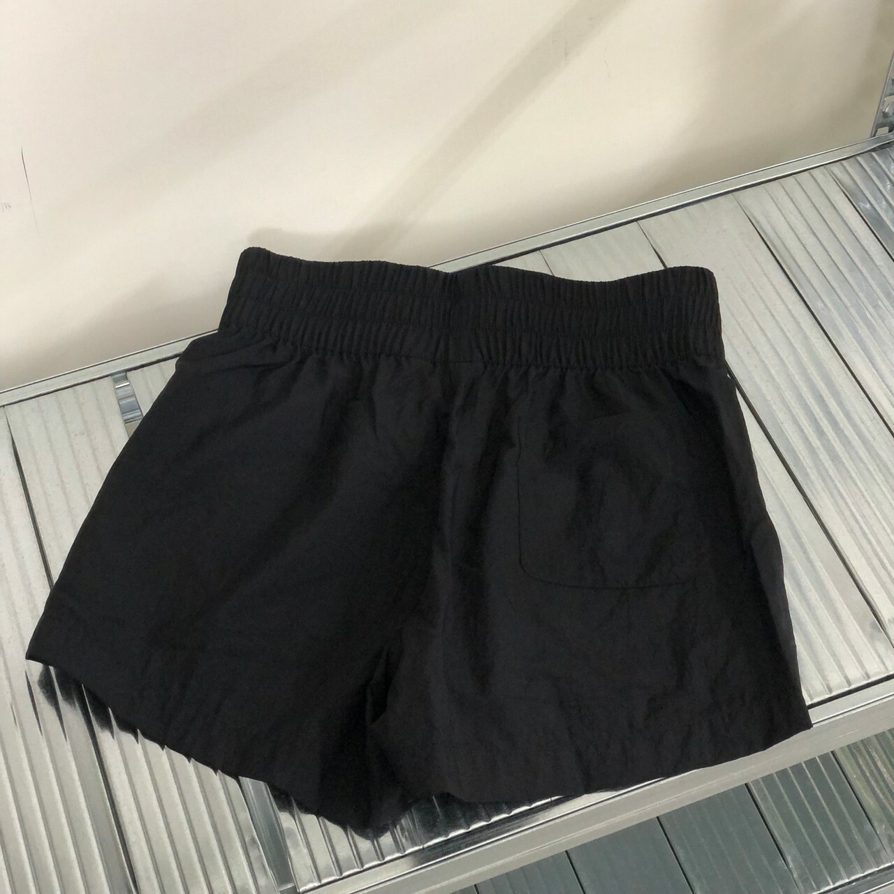 Adidas 運動短褲 休閒短褲 寬鬆